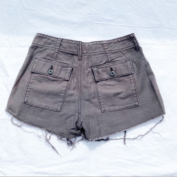 American Eagle Grey Jean Shorts with Button Fly - Picture 6 of 6